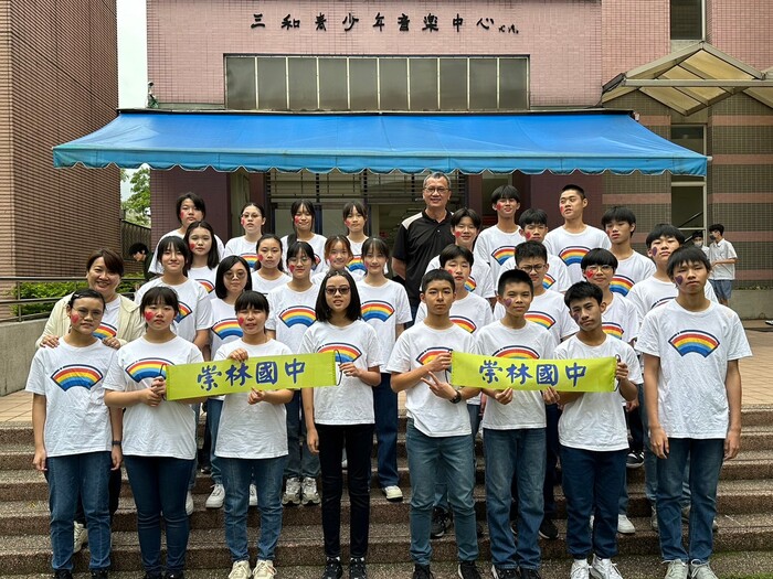 八年四班 參加英語演唱競賽 賽後合影